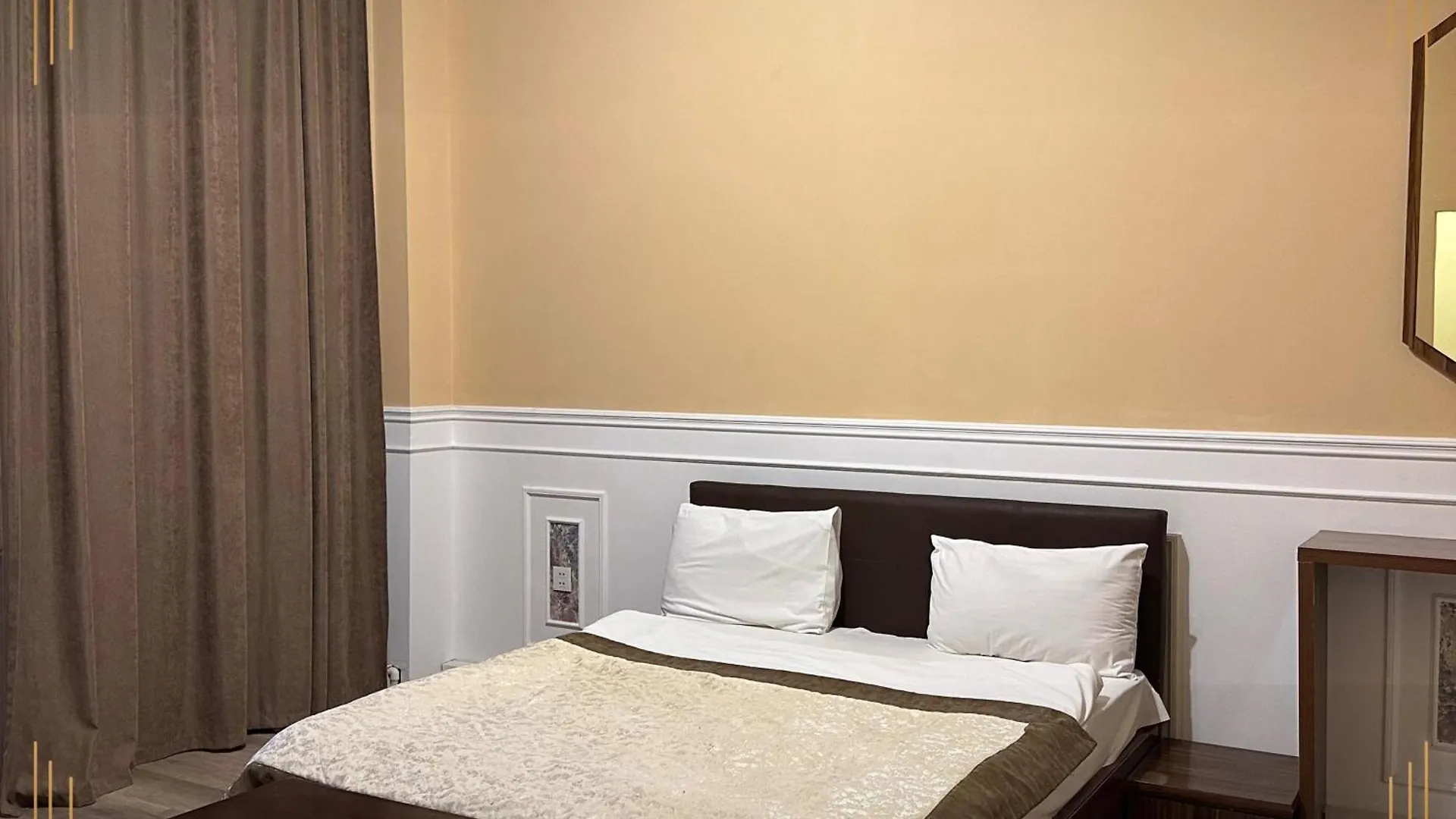 ***  Roots Apart Hotel Baku Aserbajdsjan